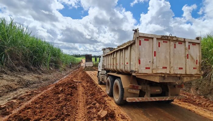 Prefeitura de Itaquitinga em parceria com a Prefeitura de Goiana, concluiu o trabalho de melhoria no acesso entres os Municípios